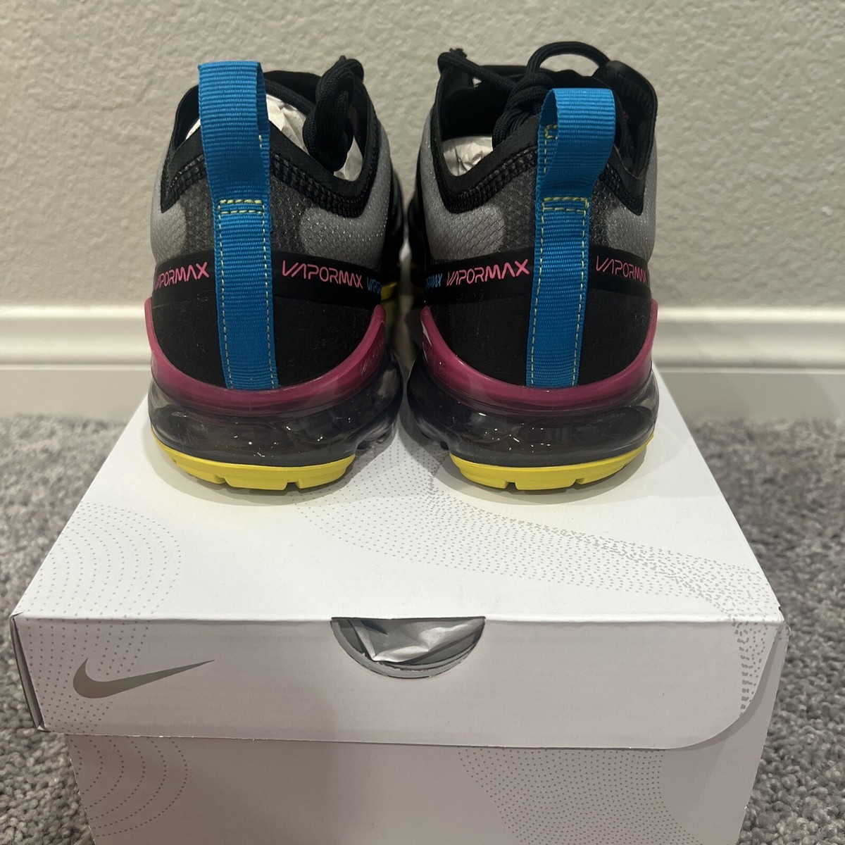 Nike Air VaporMax 2019 Moon Particle CI9891-200 Size 9.5 