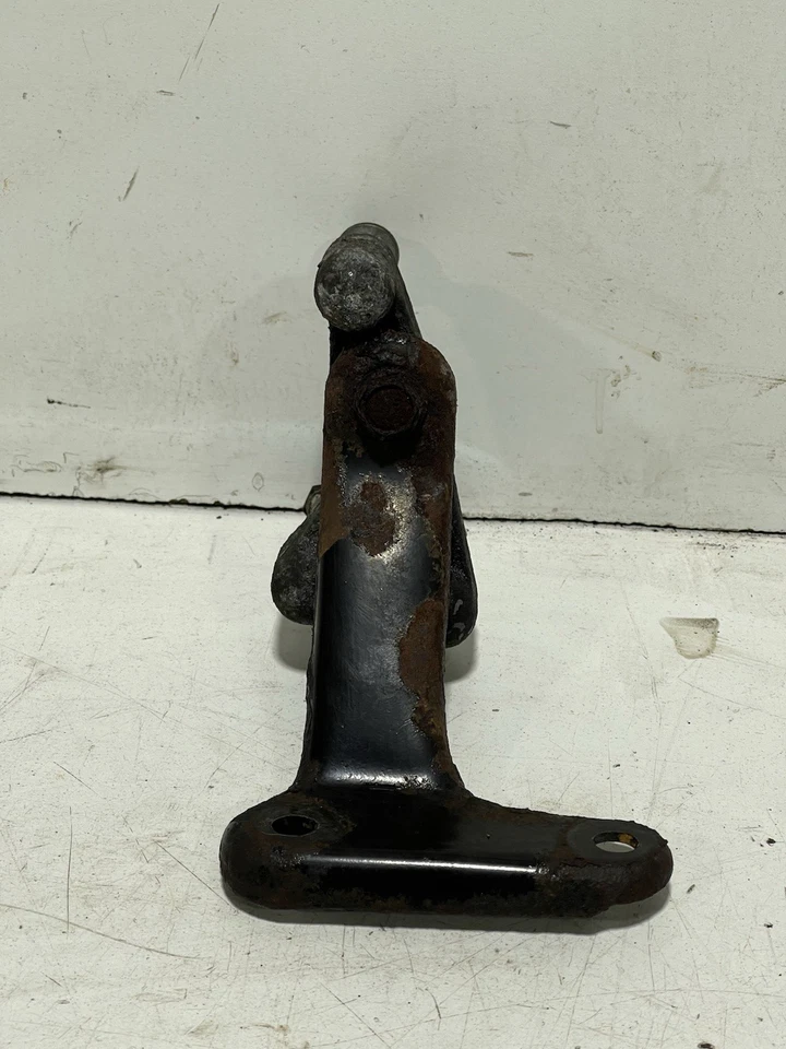 Soporte de alternador de montaje trasero 97-99 4.0 97-02 2.5 Jeep TJ Wrangler OEM Foto 2 de 4