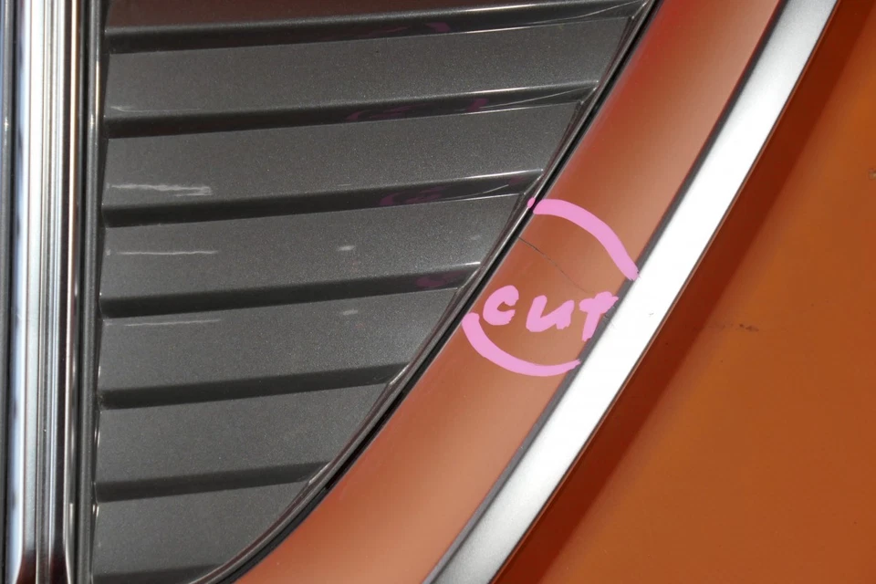 Parrilla AUDI E TRON 2019 2020 E-TRON 4KE 853 651 GRIS OEM Foto 4 de 4