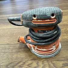 Black Decker no. BDER0100, 5 Inch Electric Orbital Sander Type 1.
