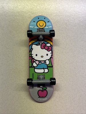 Sanrio Hello Kitty Mini Skateboard Wheels Finger Deck (2022) Cartoon Toy Figure