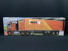 AMT1357 1/25 Full Half 40 foot exterior post van trailer assembly plastic model