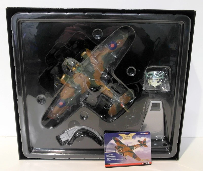 Corgi 1/72 Scale Diecast AA38402 Bristol Blenheim 1F Night Fighter 29Sqn RAF 40 - Image 2 of 3