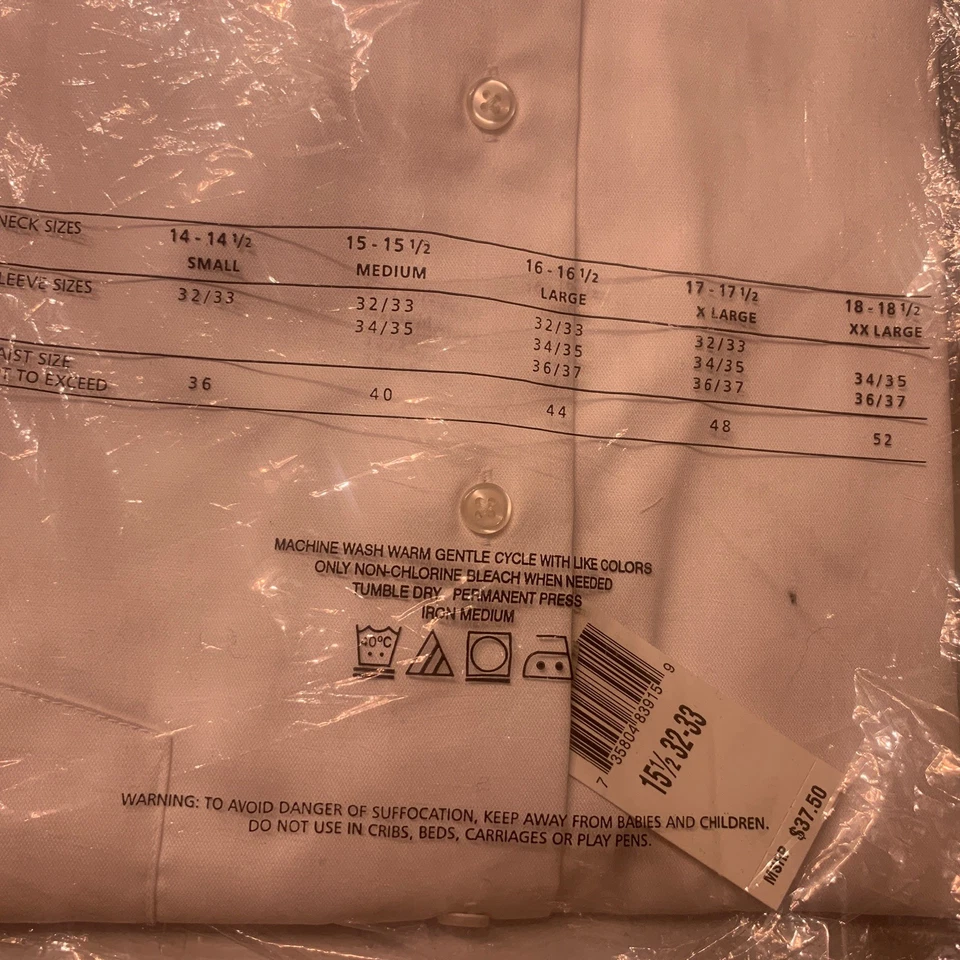 NEW VanHeusen Men's Dress Shirt white 15.5 Button Down Wrinkle Free - Image 4 of 4