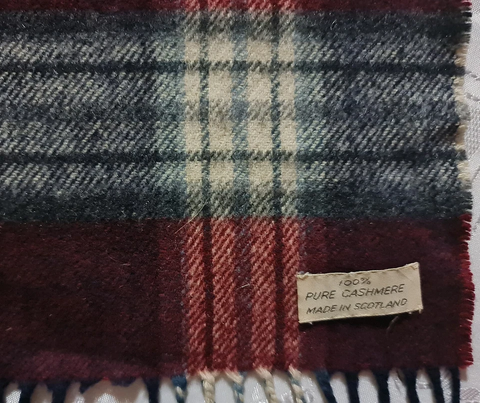BUFANDA ESCOCIA VINTAGE AUTÉNTICA A CUADROS NEGRA ROJA 100% CACHEMIRA FLECOS LARGOS PARA HOMBRE Foto 3 de 3