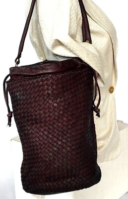 Damen Tasche ECHT LEDER geflochten Schultereimer klein leicht Vintage