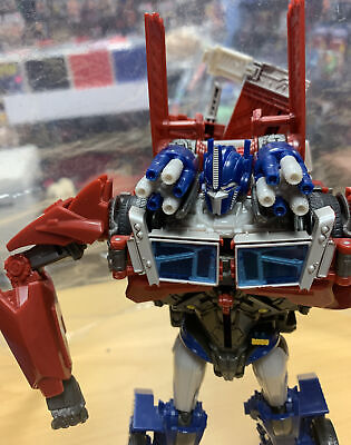 Toy Fair 2012 - Official Transformers Prime Weaponizers Optimus