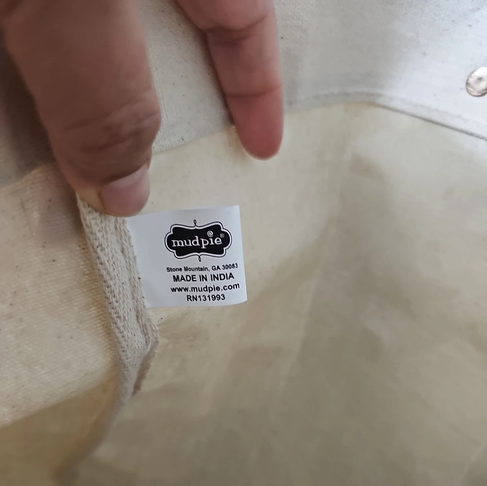 BOLSO DE MANO NOVIA GRANDE CON LENTEJUELAS DORADAS MUD PIE Foto 4 de 4