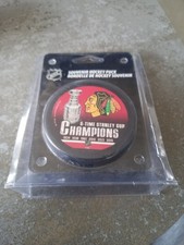 Vintage Original Packaging Blackhawks Stanley Cup Souvenir Puck Big Logo. NHL