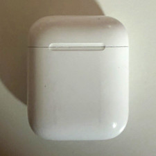 Apple AirPods 1st Gen White Wireless Bluetooth Earbuds w/ Charging Case