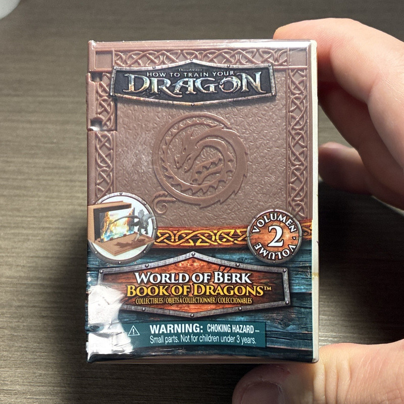 Spin Master How to Train Your Dragon World of Berk Book of Dragons Vol 2 Set