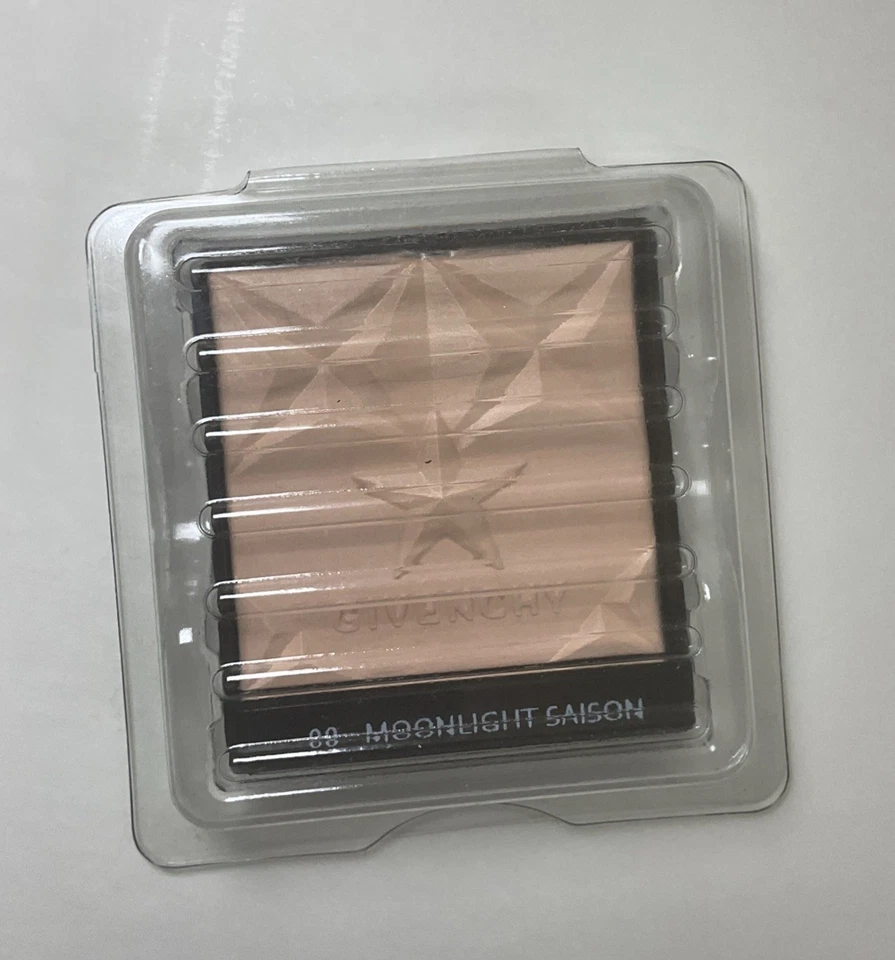 Givenchy Les Saisons Healthy Glow Powder *00-Moonlight Saison* TESTER. - Image 2 of 4