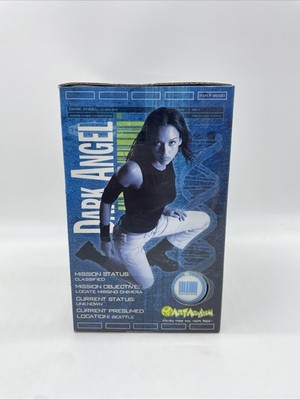2002 Art Asylum Dark Angel Max Series X5-452-With Motorcycle-New