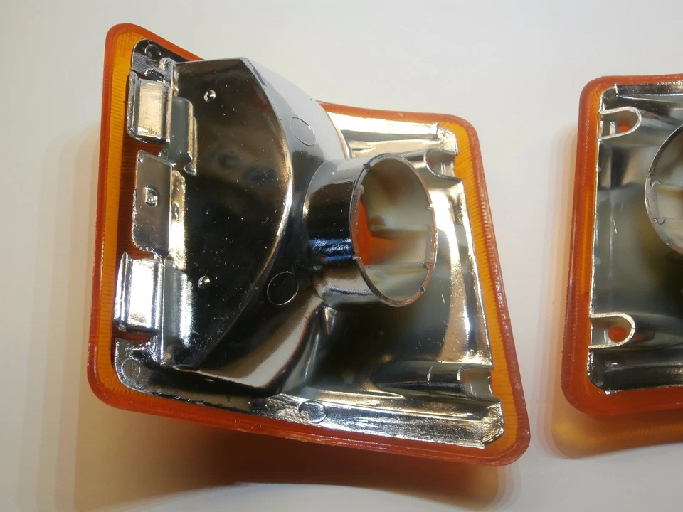 JUEGO DE LENTES LUZ INTERMITENTE DELANTERA ÁMBAR IZQUIERDA Y DERECHA 1980-1991 VOLKSWAGEN VANAGON Foto 2 de 2