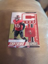2021 Panini Playbook #CAP-DWH Devin White Captains Buccaneers