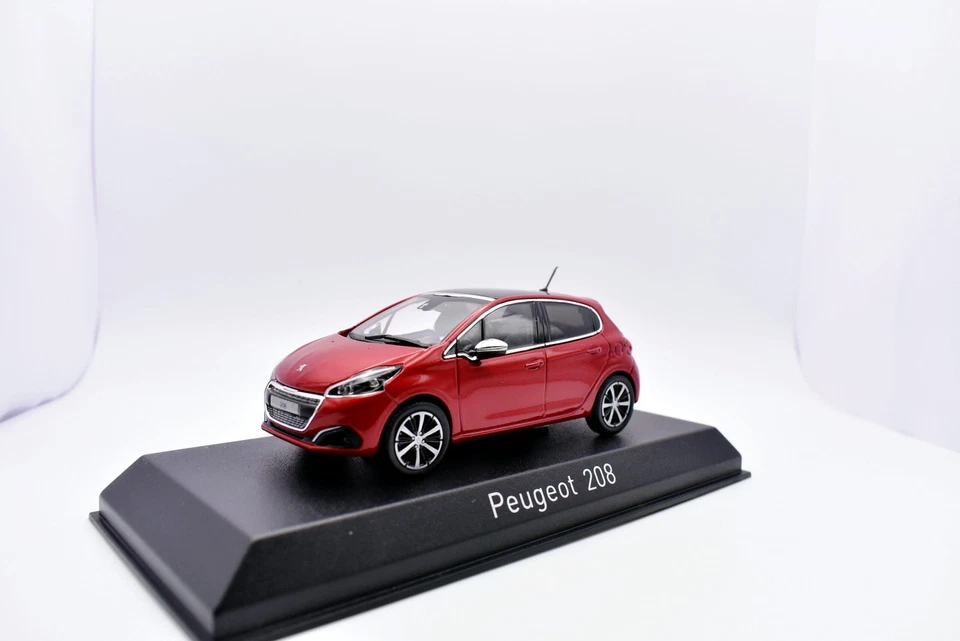 Modellino auto scala 1:43 Peugeot 208 red norev diecast collezione modellismo - Immagine 3 di 4