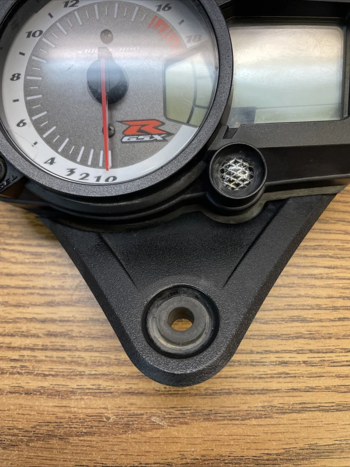 SUZUKI GSX-R600 2008-2009 SPEEDOMETER METER TACHOMETER PART # 34120-37H20 - Image 4 of 4