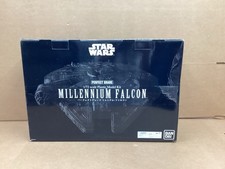 Bandai 1:72 Millennium Falcon Star Wars Model...