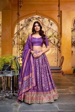 Pakistani Peach Bollywood Wedding Lehenga Bridal Indian Party Wear Lengha Choli