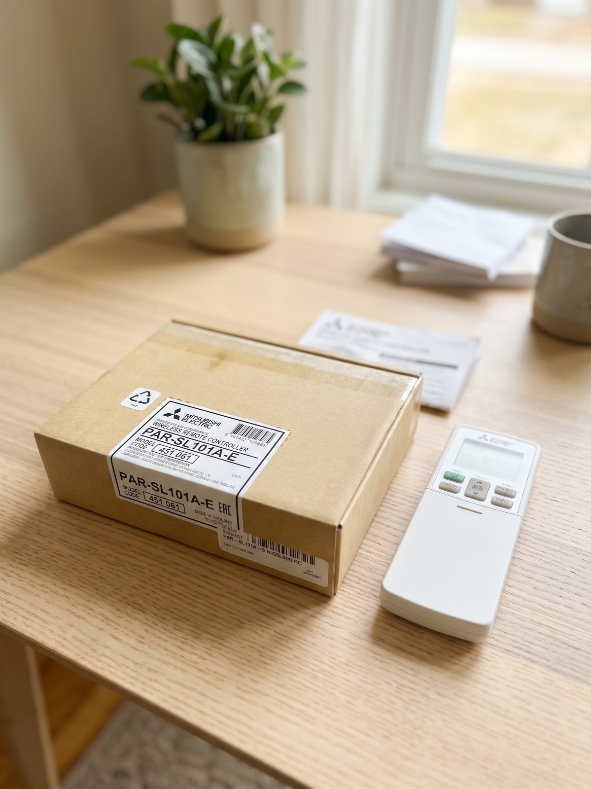 Mitsubishi Electric PAR-SL101A-E Wireless Remote Controller 1.77lb