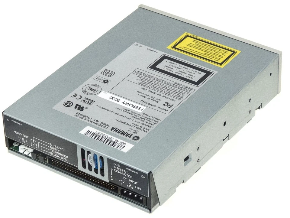 Yamaha CRW8424S 50-PIN SCSI Cd-Rw 8x/4x/24x - Image 2 of 2