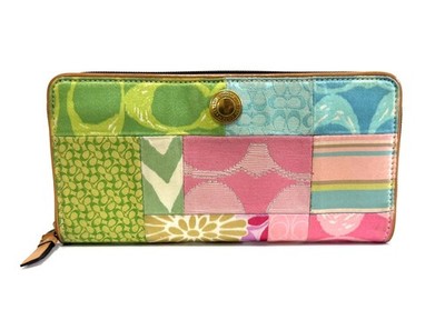 小物 Coach Patchwork Accordion Zip Wallet Y2K RARE Coach Y2K Hamptons Multi Patchwork Accordion Zip Around Purse
