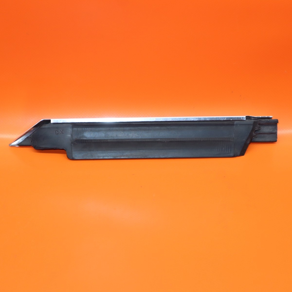 Maserati Ghibli 2016-2020 Front Right Molding P/N 670009915