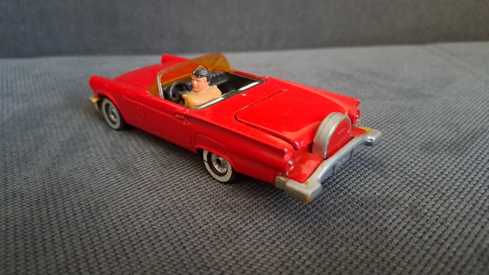 Modellauto - CORGI TOYS 348 - FORD THUNDERBIRD - Bild 2 von 4