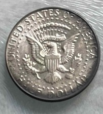 1968 USA Half Dollar - JFK 'Crest'