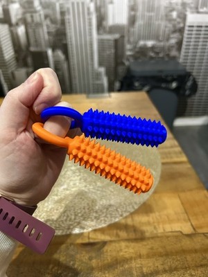 3D-gedruckter x2 sensorischer Stressstab Fingerschlaufe Spielspikes Kinder Erwachsene Schreibtisch Spielzeug