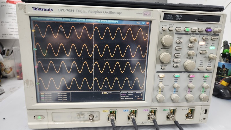 Tektronix DPO7054 Digital Phospor 4CH Oscilloscope