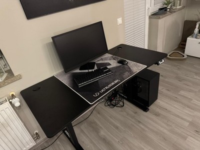 Gaming Pc Set  **ALL INCLUSIVE**