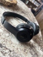 Beats by Dr. Dre Solo3 On Ear Wireless Headphones - Black no charge cord.