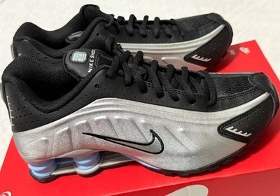 Nike Shox R4 Metallic Silver/Black/Psychic Blue CW2626-004 Grade School Size 6y