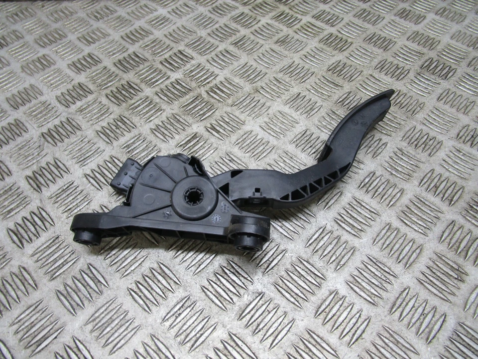 Kia Rio G4La 2012 3 puertas acelerador pedal 32700-1rxxx fabricante de equipos originales Foto 3 de 4