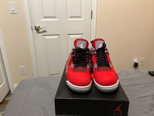 Jordan 4 Retro Toro Bravo 2013 