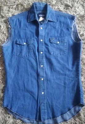 sleeveless pearl snap shirt