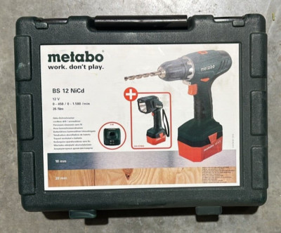 METABO Akku-Bohrschrauber BS 12 NiCd + Akkulampe ULA 12 NiCd