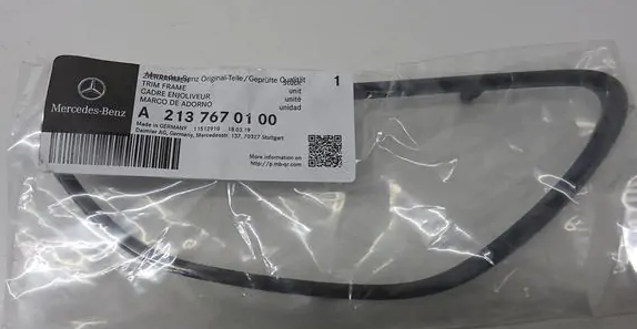 MERCEDES-BENZ E W213 Türgriff-Zierrahmen vorne links A2137670100