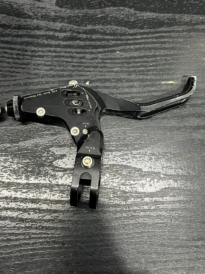 Alavancas de freio AVID Ultimate discagem rápida preta alavancagem Ops Research - Imagem 4 de 4