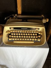 royal typewriter vintage thumbnail