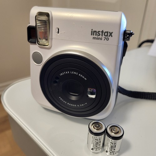 Fujifilm Instax Mini 70 Instant Film Camera Flash Batteries No Film Works