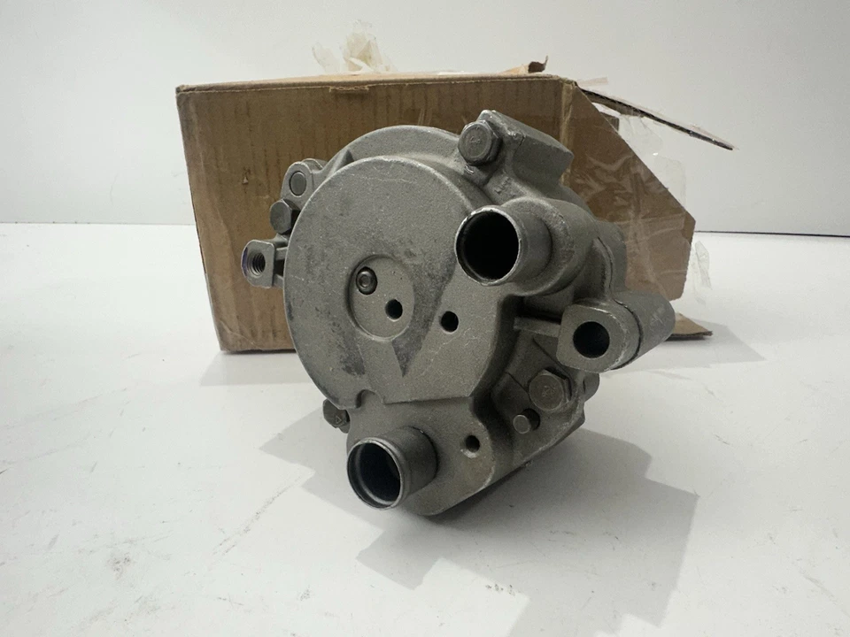 Bomba Cardone 32-418 Farwest 11-145 Reman para Ford Escort 1,6 L 81-86 Foto 3 de 4