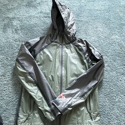 Columbia Titanium OutDry Herren Regenjacke Grün/Grau Gr. M Kapuze RV Tasche