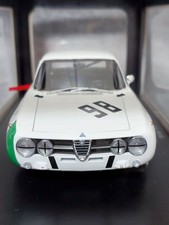 Autoart 1/18 Alfa Romeo GT Am SPA 1971