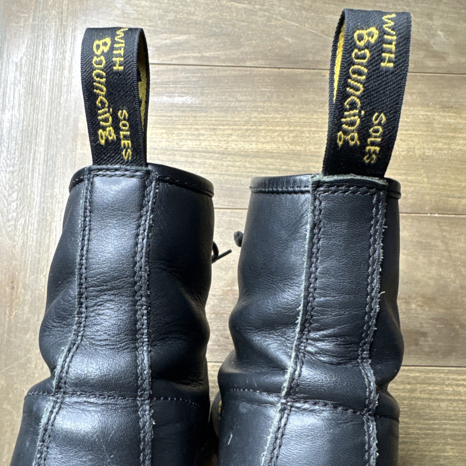 Doc Dr. Martens Black Leather Combat Boots Lace-Up M8 W9 GUC thumbnail 7