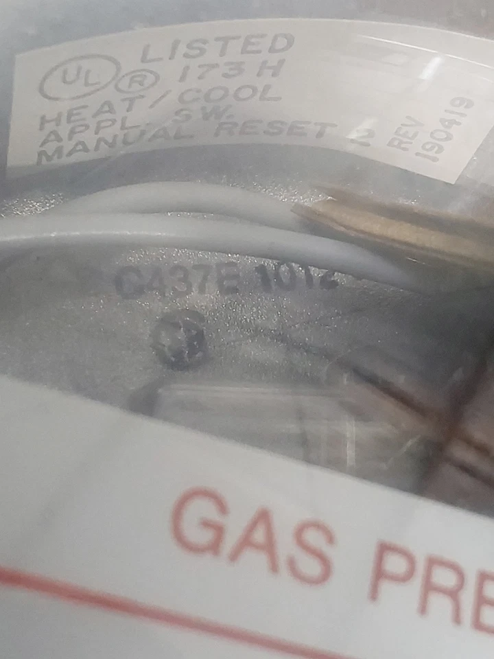 Interruptor de presión de gas/aire Honeywell C437E... 1012 RANGO 1/2 A 5 PSIG Foto 4 de 4