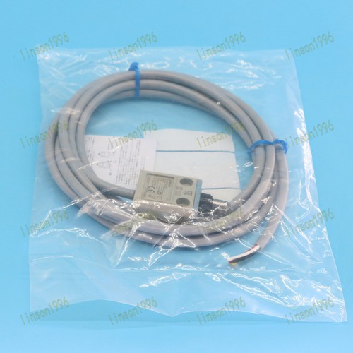ONE Brand NEW OMRON Limit Switch D4C-4332 D4C4332 Free Ship - Picture 3 of 5