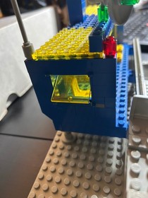 LEGO Beta I Command Base (6970) Classic Space Set, Vintage, Minifigures