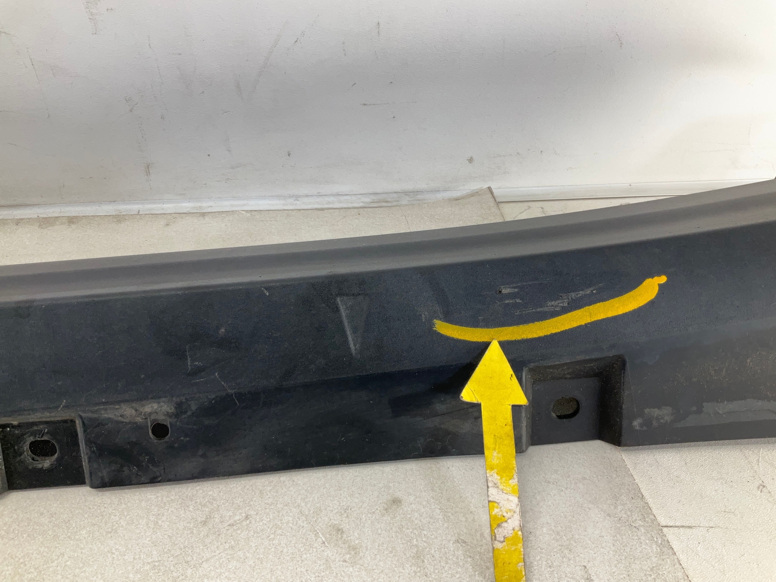 17-20 MASERATI Levante Left Driver Side Rocker Panel Skirt Molding OEM CM